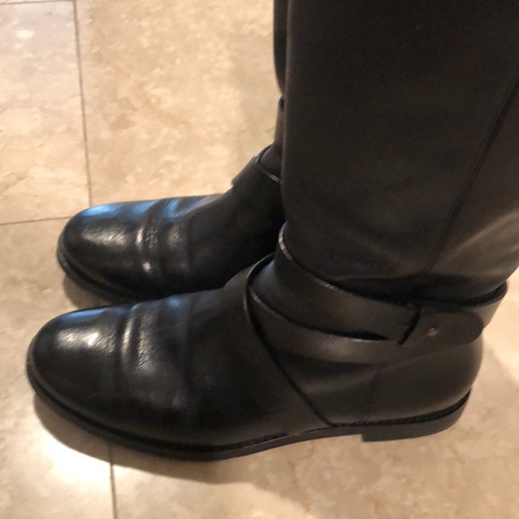 Boots - Picture 4 of 5